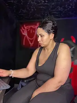 Snapshot of Carola-Ross chatting on 8, 3, 2025 Carola-Ross online show from 8, 3, 2025