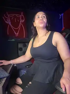 Snapshot of Carola-Ross chatting on 15, 3, 2025 Carola-Ross online show from 15, 3, 2025