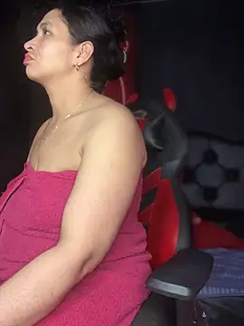 Snapshot of Carola-Ross chatting on 20, 3, 2025 Carola-Ross online show from 20, 3, 2025