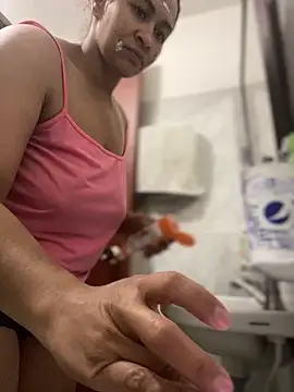 Carola-Ross online show from 17, 12, 2025