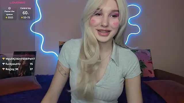 EvelinaLuu online show from 28, 2, 2025