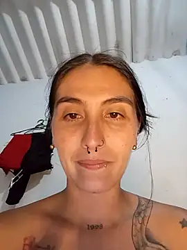 single mother indecent online show from 22, 4, 2026