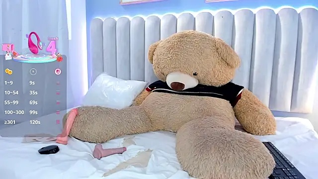 daphneebridge online show from 1, 3, 2025