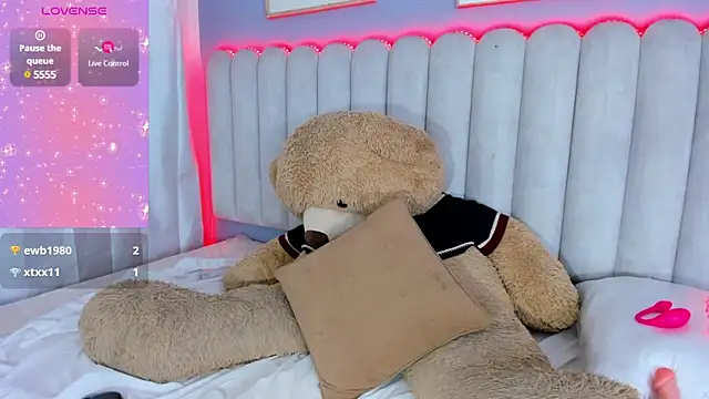 daphneebridge online show from 11, 3, 2025