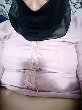 Snapshot of nouhaty chatting on 19, 11, 2025 nouhaty online show from 19, 11, 2025