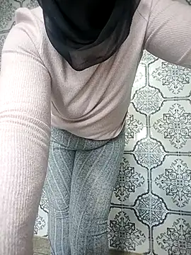 Snapshot of nouhaty chatting on 1, 12, 2025 nouhaty online show from 1, 12, 2025