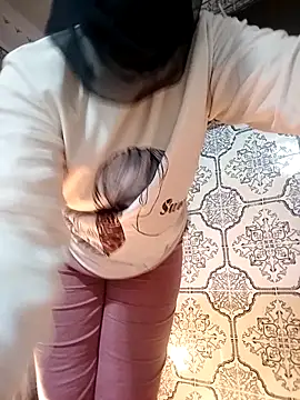 Snapshot of nouhaty chatting on 16, 12, 2025 nouhaty online show from 16, 12, 2025