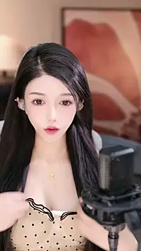 Snapshot of vv-77 chatting on 13, 11, 2025 vv-77 online show from 13, 11, 2025