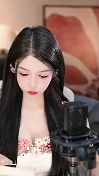 Snapshot of vv-77 chatting on 15, 11, 2025 vv-77 online show from 15, 11, 2025