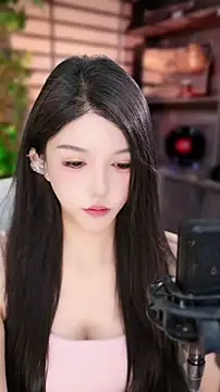 Snapshot of vv-77 chatting on 28, 11, 2025 vv-77 online show from 28, 11, 2025