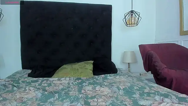 ChanelleJohnson  online show from 6, 3, 2025