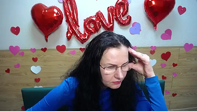 Miroslava Happi online show from 25, 2, 2025