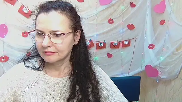 Miroslava Happi online show from 11, 3, 2025