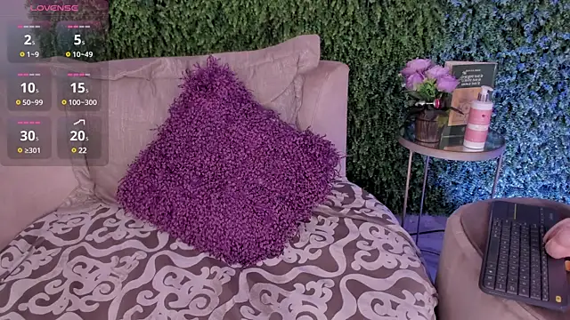 Snapshot of emmiily_z chatting on 17, 3, 2025 emmiily z online show from 17, 3, 2025