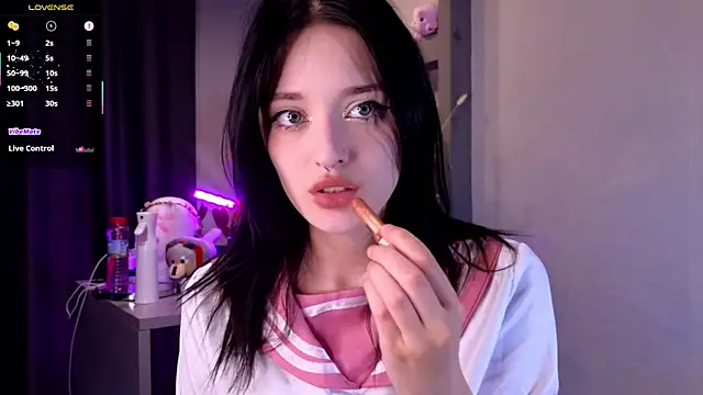 Hisoka akerley online show from 20, 7, 2026