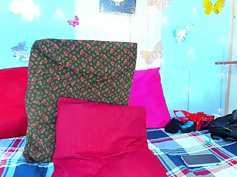 Snapshot of corynatayler chatting on 28, 11, 2025 corynatayler online show from 28, 11, 2025