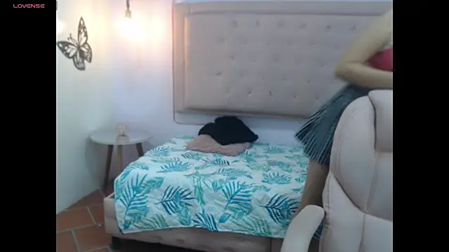 honnielane online show from 14, 2, 2025