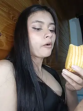CHLOE ISABELL online show from 17, 7, 2026
