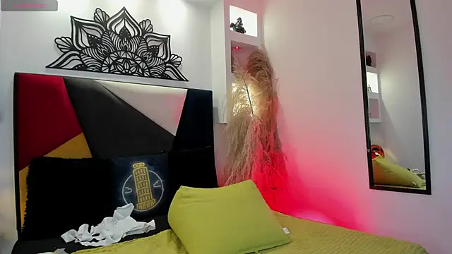 MaikyCooper online show from 8, 10, 2025