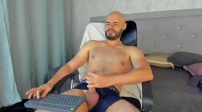 Snapshot of Luke_Diaz7 chatting on 13, 3, 2025 Luke Diaz7 online show from 13, 3, 2025