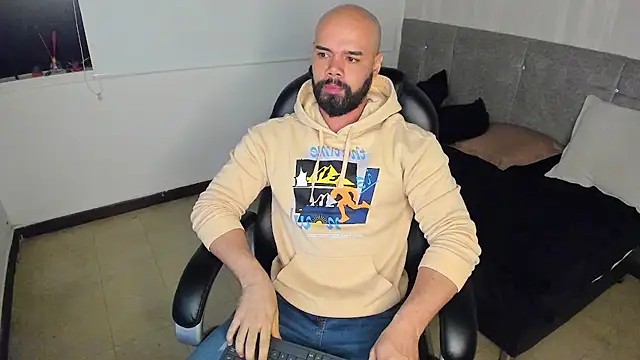 Snapshot of Luke_Diaz7 chatting on 18, 10, 2025 Luke Diaz7 online show from 18, 10, 2025