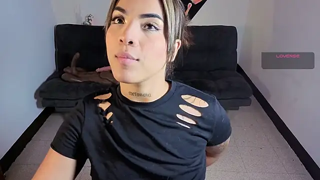 Snapshot of Maryybellax chatting on 23, 11, 2025 Maryybellax online show from 23, 11, 2025