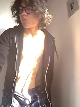 Snapshot of shadowsofgarden chatting on 17, 2, 2025 shadowsofgarden online show from 17, 2, 2025