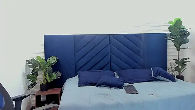 Georgina Palacios  online show from 20, 2, 2025