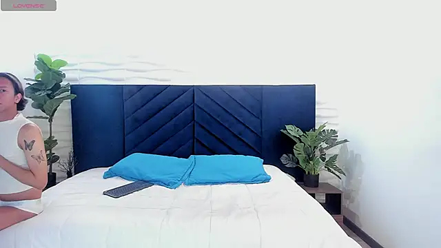 Georgina Palacios  online show from 24, 2, 2025