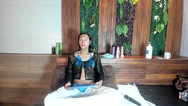 Georgina Palacios  online show from 14, 12, 2025