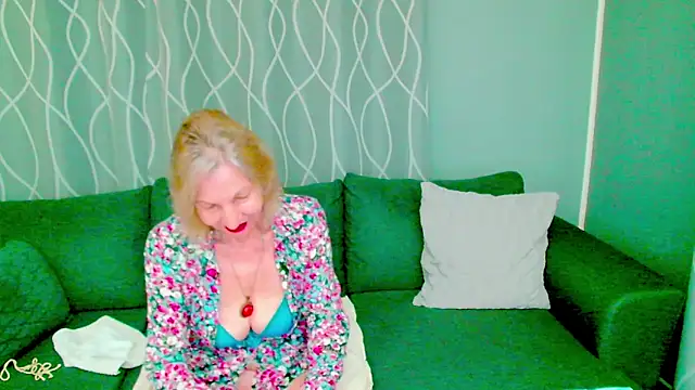 Snapshot of adeleadison chatting on 20, 9, 2025 adeleadison online show from 20, 9, 2025
