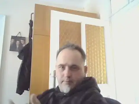 Snapshot of Szolga10 chatting on 28, 2, 2025 Szolga10 online show from 28, 2, 2025