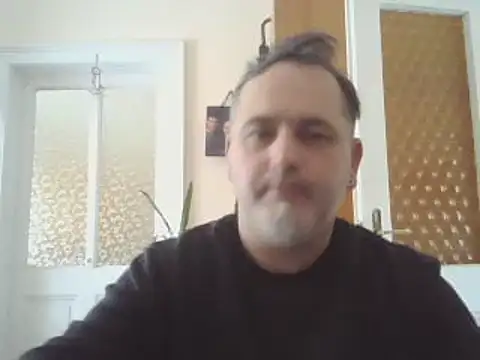 Snapshot of Szolga10 chatting on 22, 3, 2025 Szolga10 online show from 22, 3, 2025