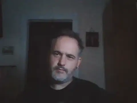 Snapshot of Szolga10 chatting on 14, 9, 2025 Szolga10 online show from 14, 9, 2025