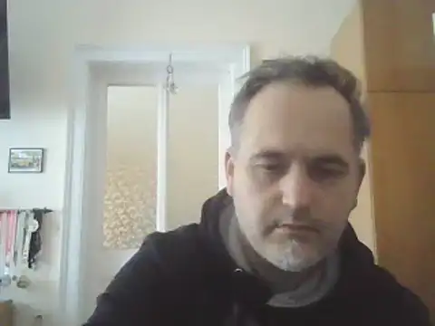 Snapshot of Szolga10 chatting on 15, 11, 2025 Szolga10 online show from 15, 11, 2025