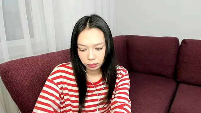 Snapshot of CherryMolly chatting on 14, 10, 2025 CherryMolly online show from 14, 10, 2025