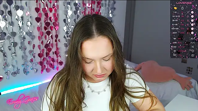 Snapshot of EmilyxxGraces chatting on 13, 2, 2026 EmilyxxGraces online show from 13, 2, 2026