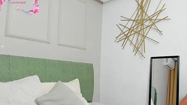 elizabeth 20 online show from 30, 10, 2025