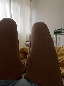 Snapshot of DeboraXporn chatting on 8, 11, 2025 DeboraXporn online show from 8, 11, 2025