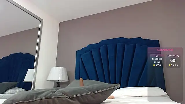 Snapshot of KatiaFosterr chatting on 14, 11, 2025 KatiaFosterr online show from 14, 11, 2025