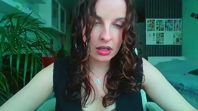 MollyBer online show from 14, 4, 2026