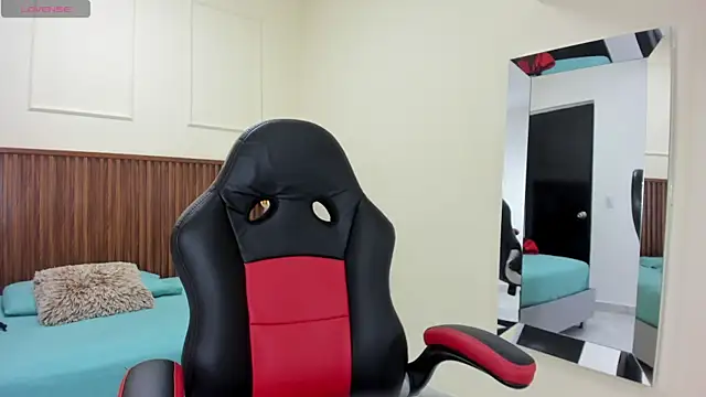 MELINAMARTINS online show from 22, 10, 2025