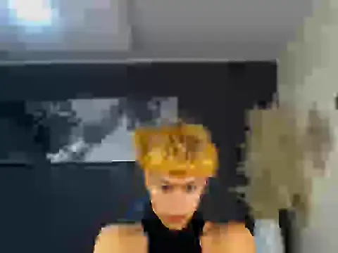 Snapshot of mchissexx chatting on 14, 11, 2025 mchissexx online show from 14, 11, 2025