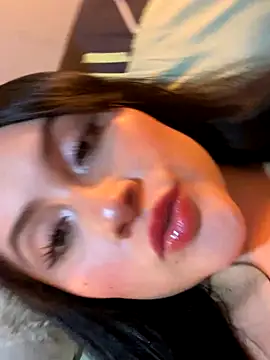 ValentinaOrtiz3 online show from 27, 9, 2025