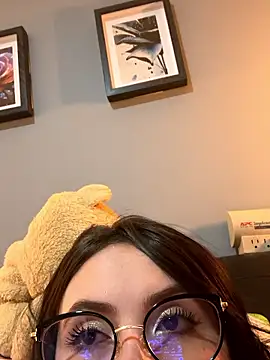 Snapshot of ValentinaOrtiz3 chatting on 27, 5, 2026 ValentinaOrtiz3 online show from 27, 5, 2026