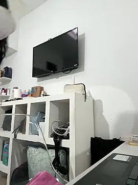 Valeedoll online show from 2, 2, 2026