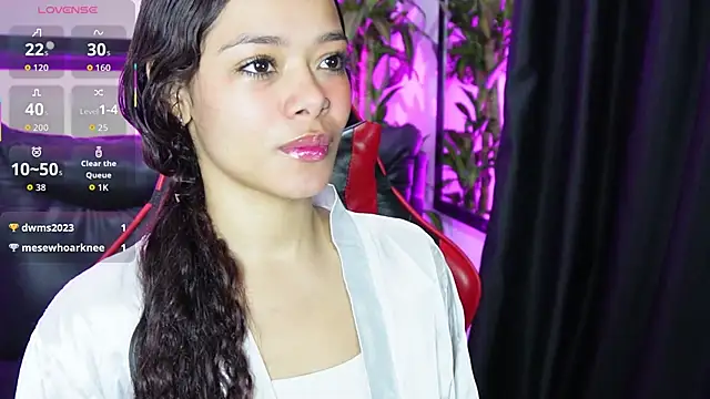 sara sharma  online show from 19, 12, 2025