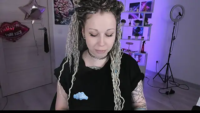 HoneySallyMoore online show from 1, 10, 2025