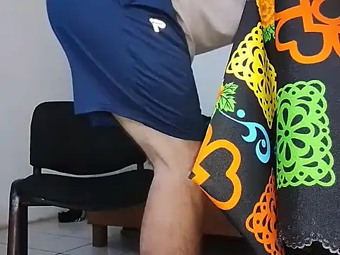 Snapshot of El_Maikol_RR chatting on 13, 4, 2026 El Maikol RR online show from 13, 4, 2026