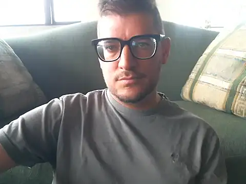 Snapshot of quitomanec chatting on 19, 10, 2025 quitomanec online show from 19, 10, 2025